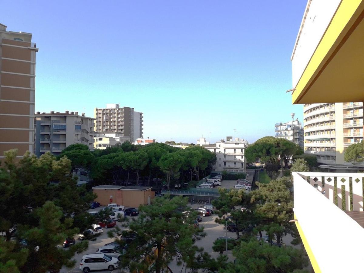 Lucerna Apartments At Sabbiadoro Beach ลินญาโน ซับเบียโดโร ภายนอก รูปภาพ